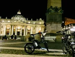Rome by Night: Guide E-bike Tour with Salami, Cheese and Wine Tasting